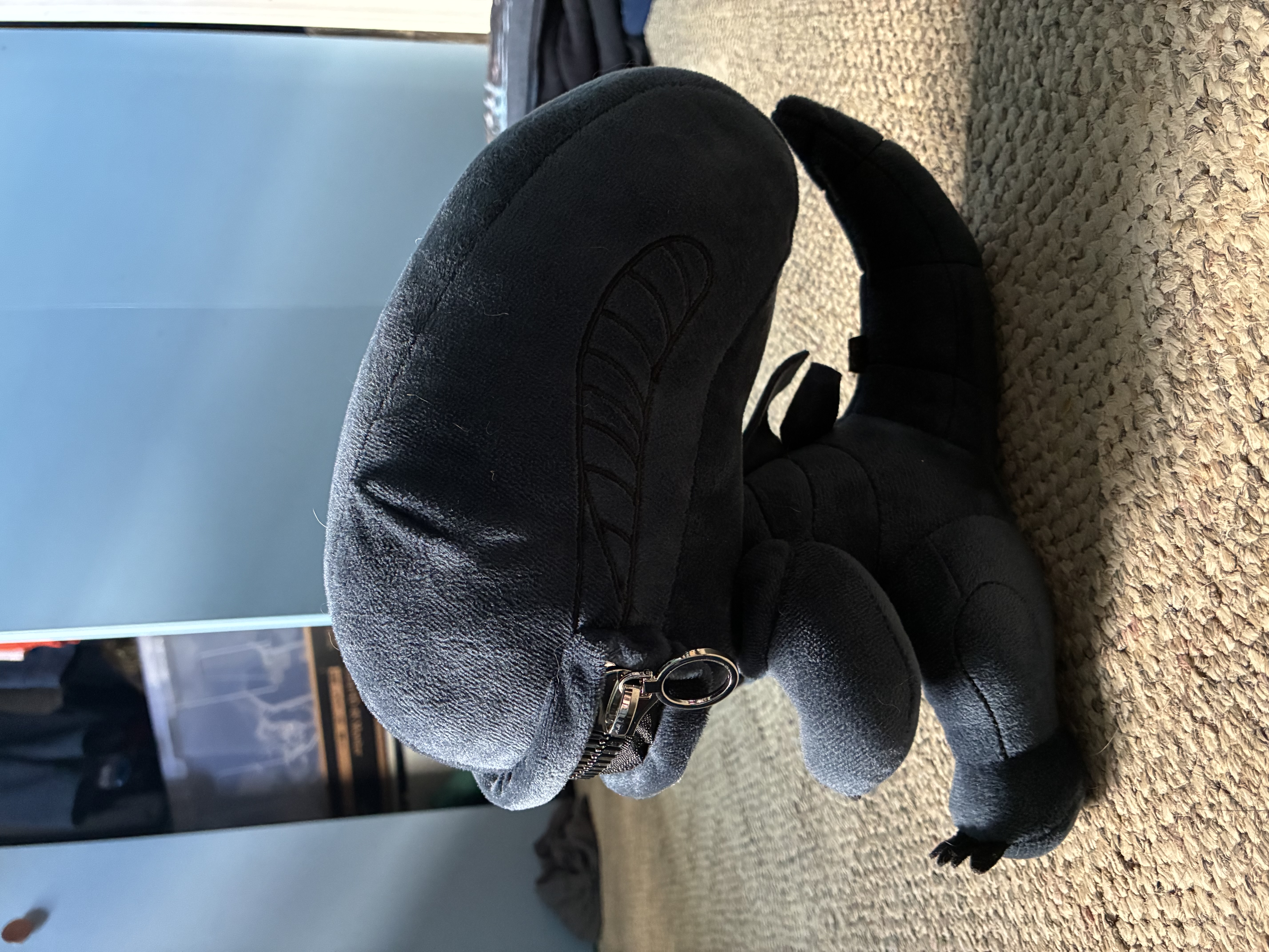 Xenomorph Plush Side Closed